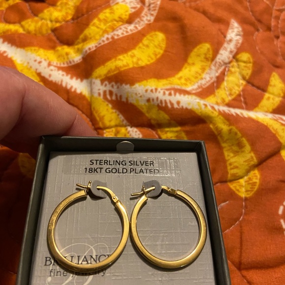 Gold earrings - Picture 2 of 3